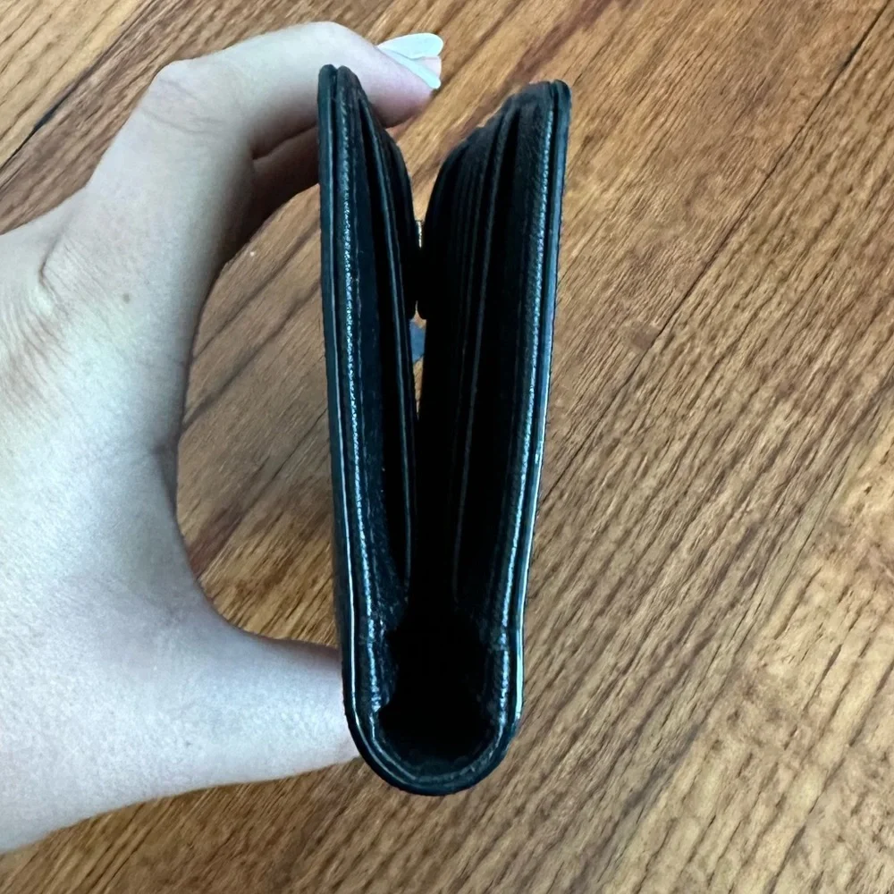 Kate Spade wallet - Picture 4 of 4